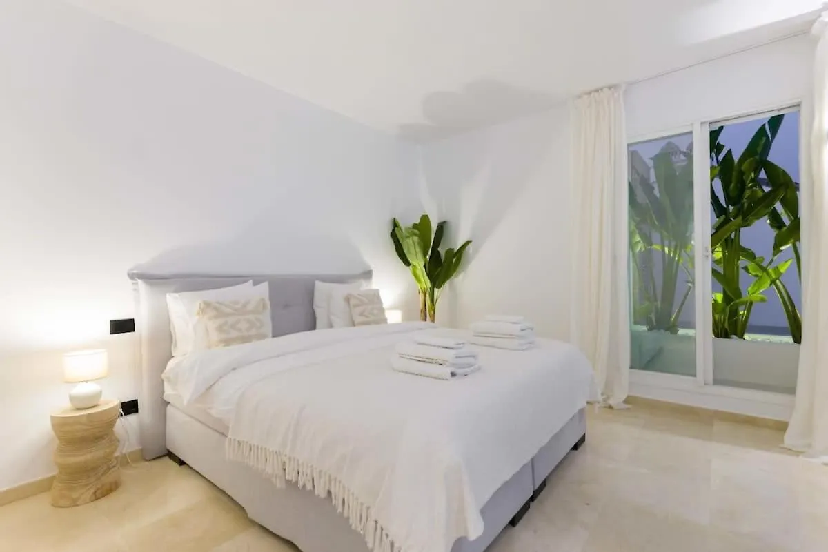 Duplex Penthouse Rooftop Terrace Sea Views Wifi Benahavis